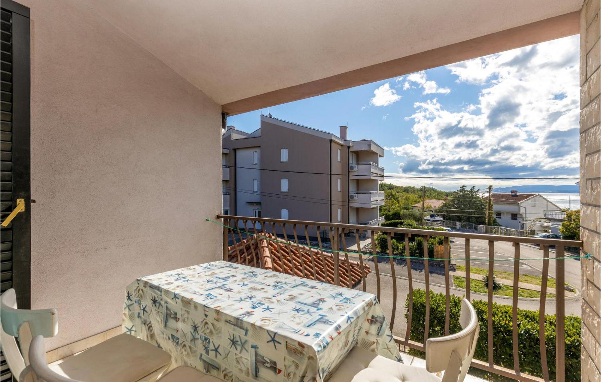 Nice Apartment In Jadranovo With Kitchen Esterno foto